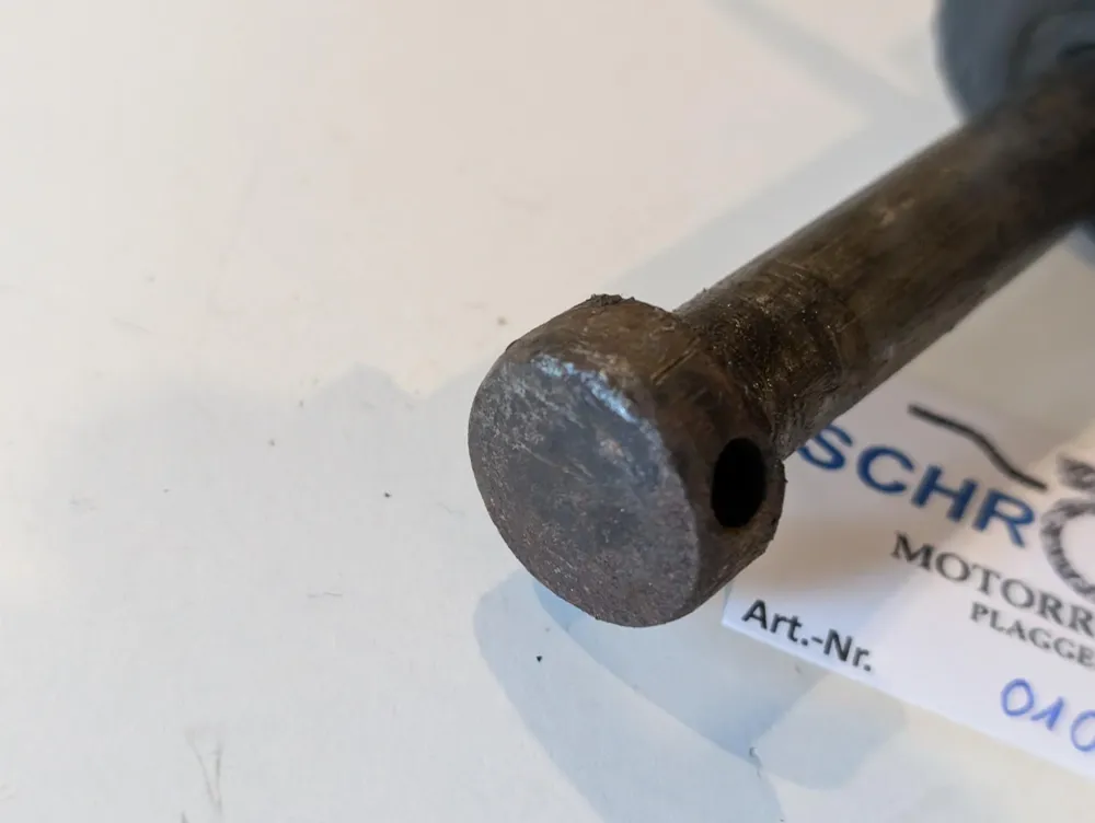Yamaha DT175MX 2K4 Hinterradachse inkl. Mutter und Kettenspannern, gebraucht