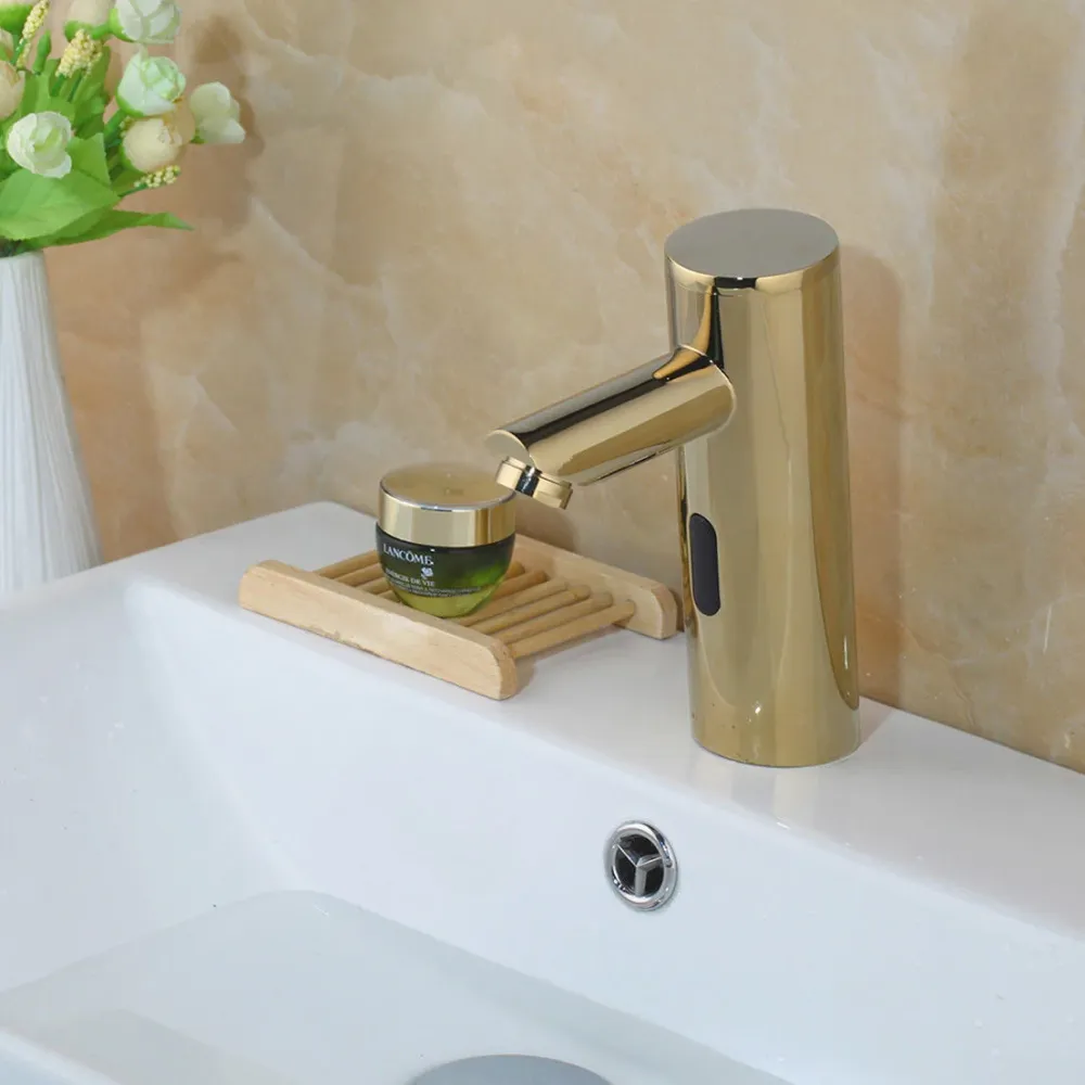 Sensomatica Golden Sensor Wasserhahn mit externer Steuerbox – Batterie- und Netzbetrieb