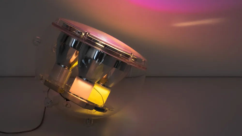 Stehlampe YANG mit Farbwechselmöglichkeit